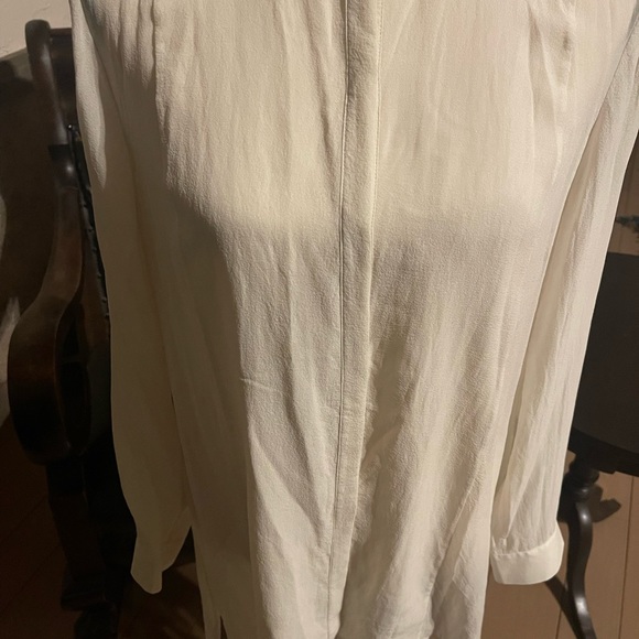 Sheer Hi-Lo Stunner - Picture 4 of 11